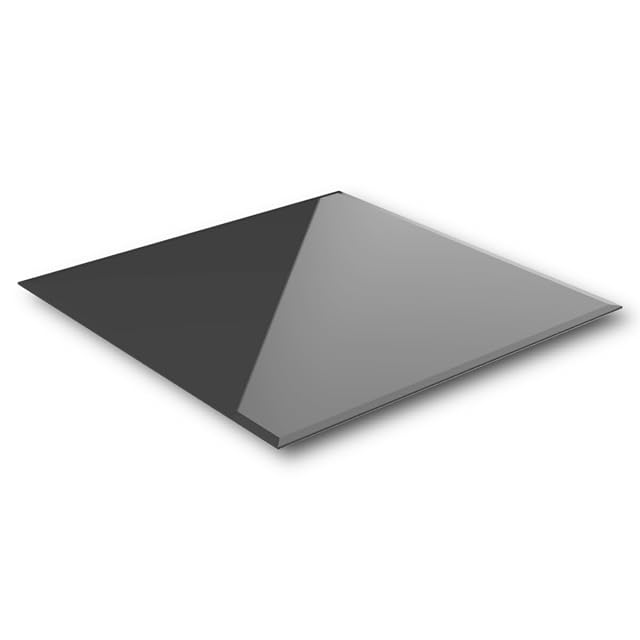 Eine schwarze Bodenplatte aus 6 mm ESG-Glas für einen Ofen, 80 mal 80 Zentimeter mit facettengeschliffener Kante